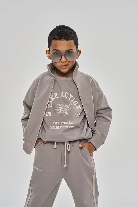 Бомбер с лампасами