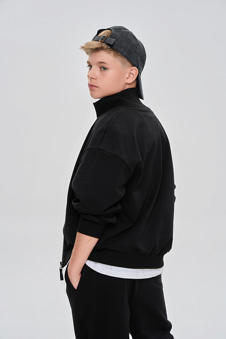 Костюм из футера объемного кроя